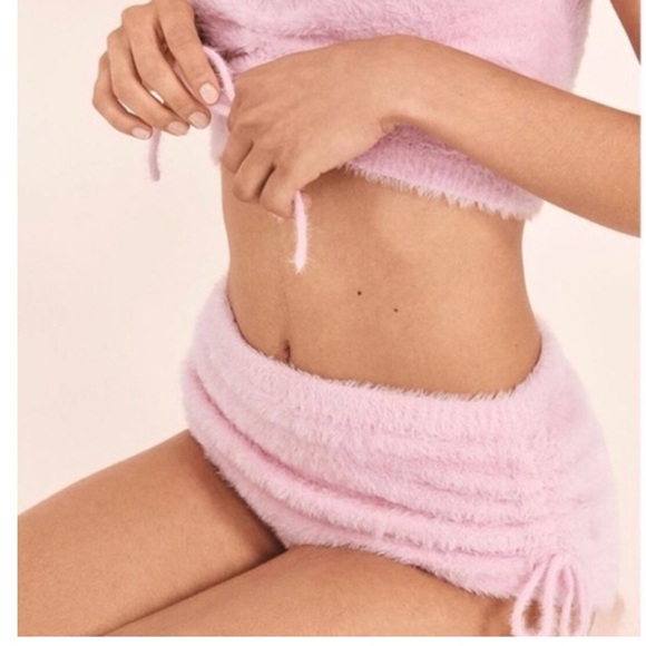 For Love & Lemons Size Small Pink Fuzzy Side Drawstring Ruched High Rise Shorts - Picture 1 of 7